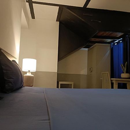 Hangover Hostels Ella Eksteriør bilde